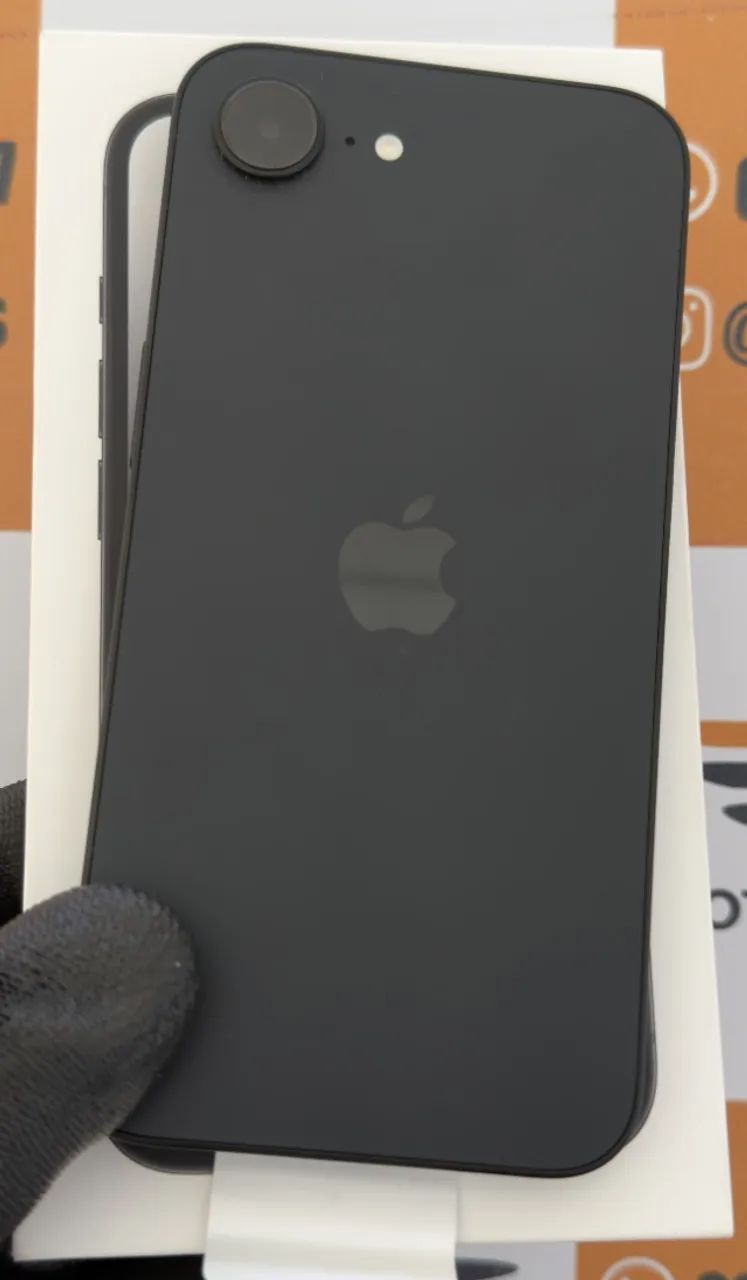 iPhone 16e 256GB Preto Seminovo