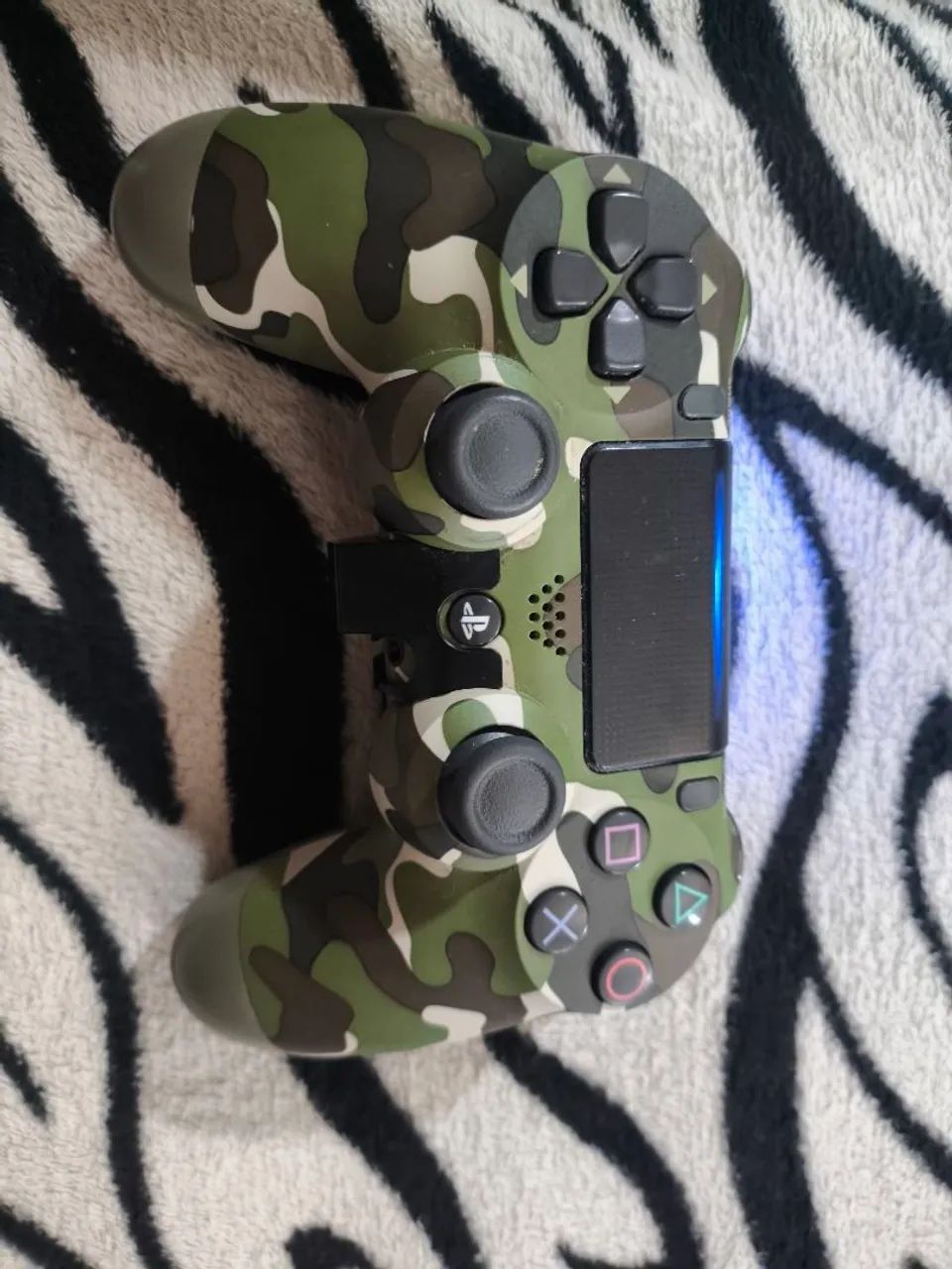 PS4 PRO 1tera - Foto 5