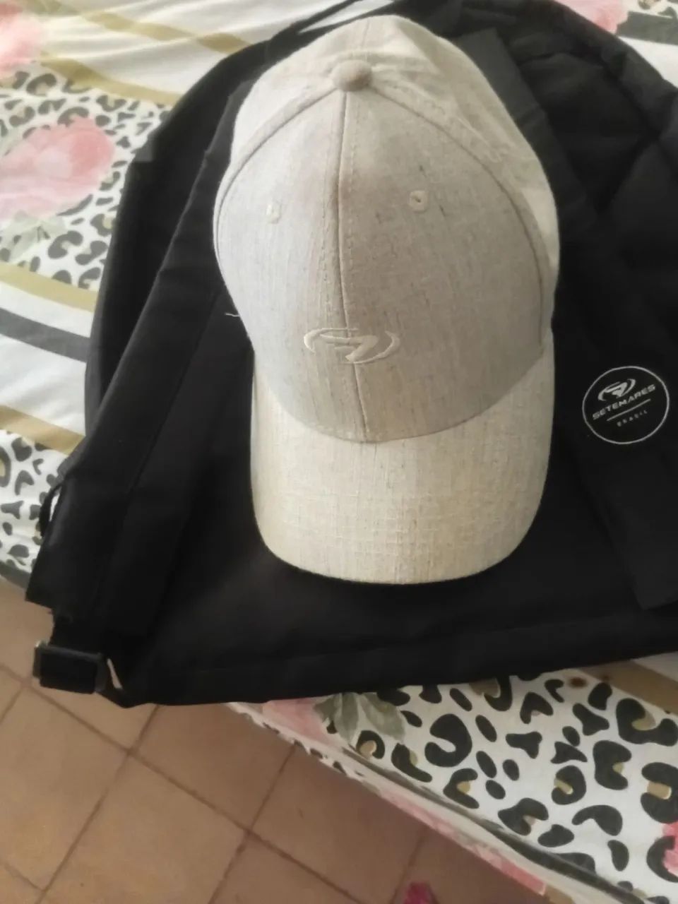 Boné e mochila 7 mares - Foto 2