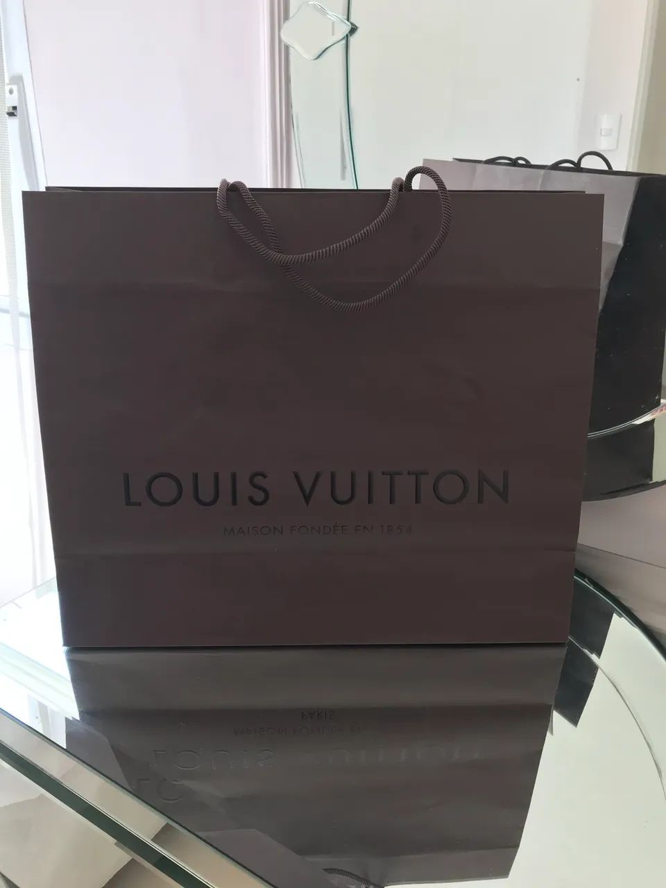 Sacola Louis Vuitton 