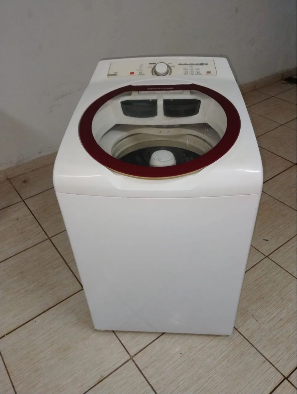VENDE-SE MÁQUINA BRASTEMP