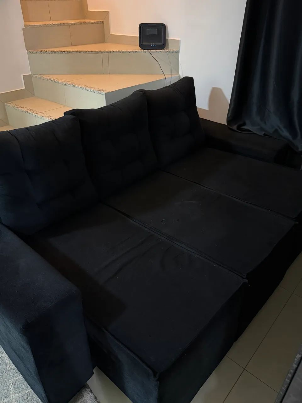 Sofá preto 3 lugares470063320118087680