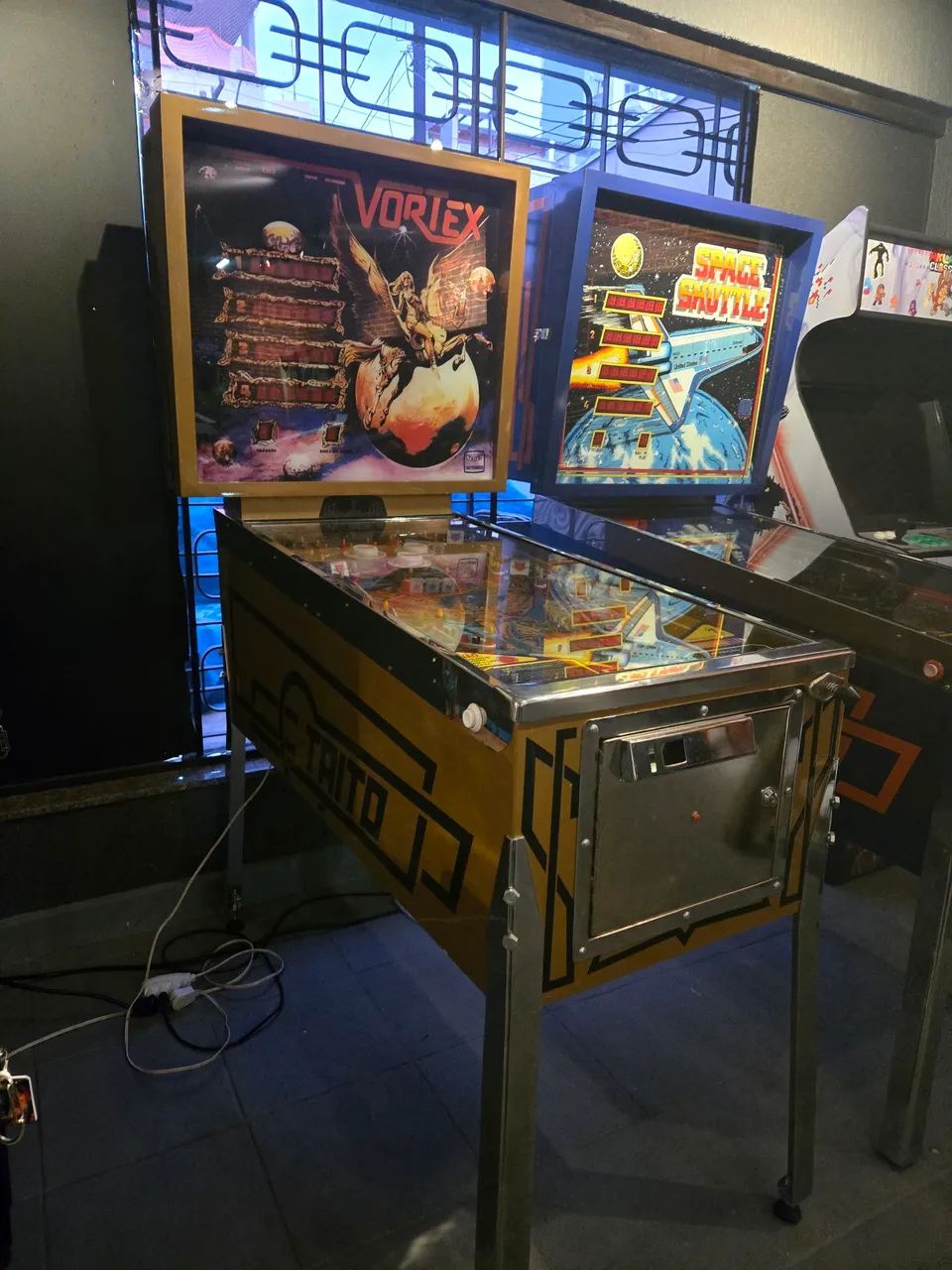 Pinball fliperama Taito Vortex 