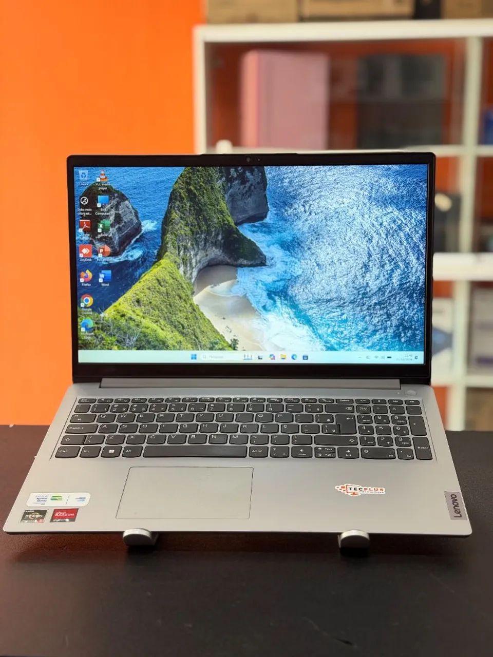 LENOVO IDEAPAD 1 15AMN7
