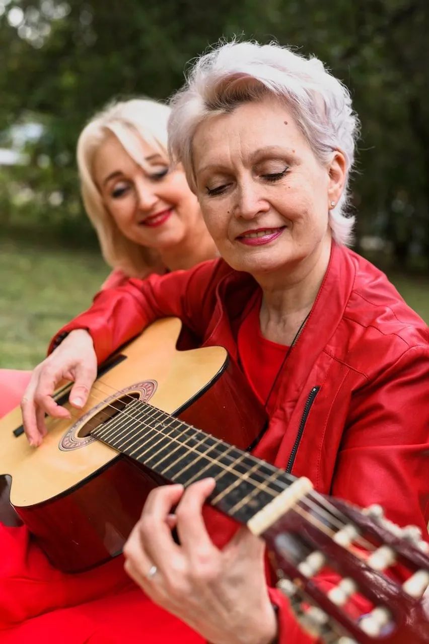 AULAS DE VIOLÃO PARA CRIANÇAS E ADULTOS  - Foto 4