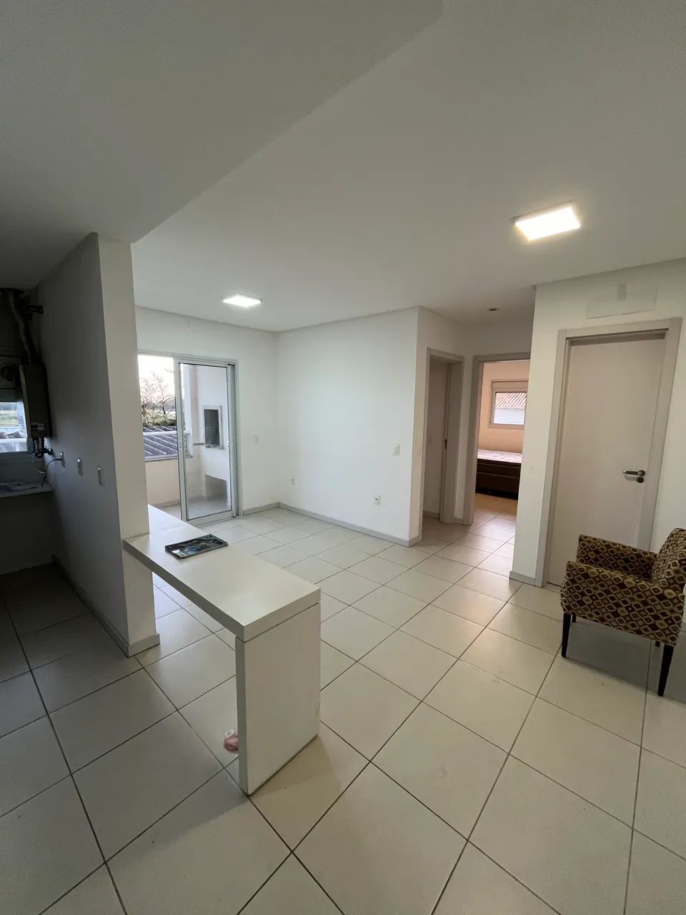 Alugo apartamento de 2 suítes semi mobiliado no saco dos limões  - Foto 2
