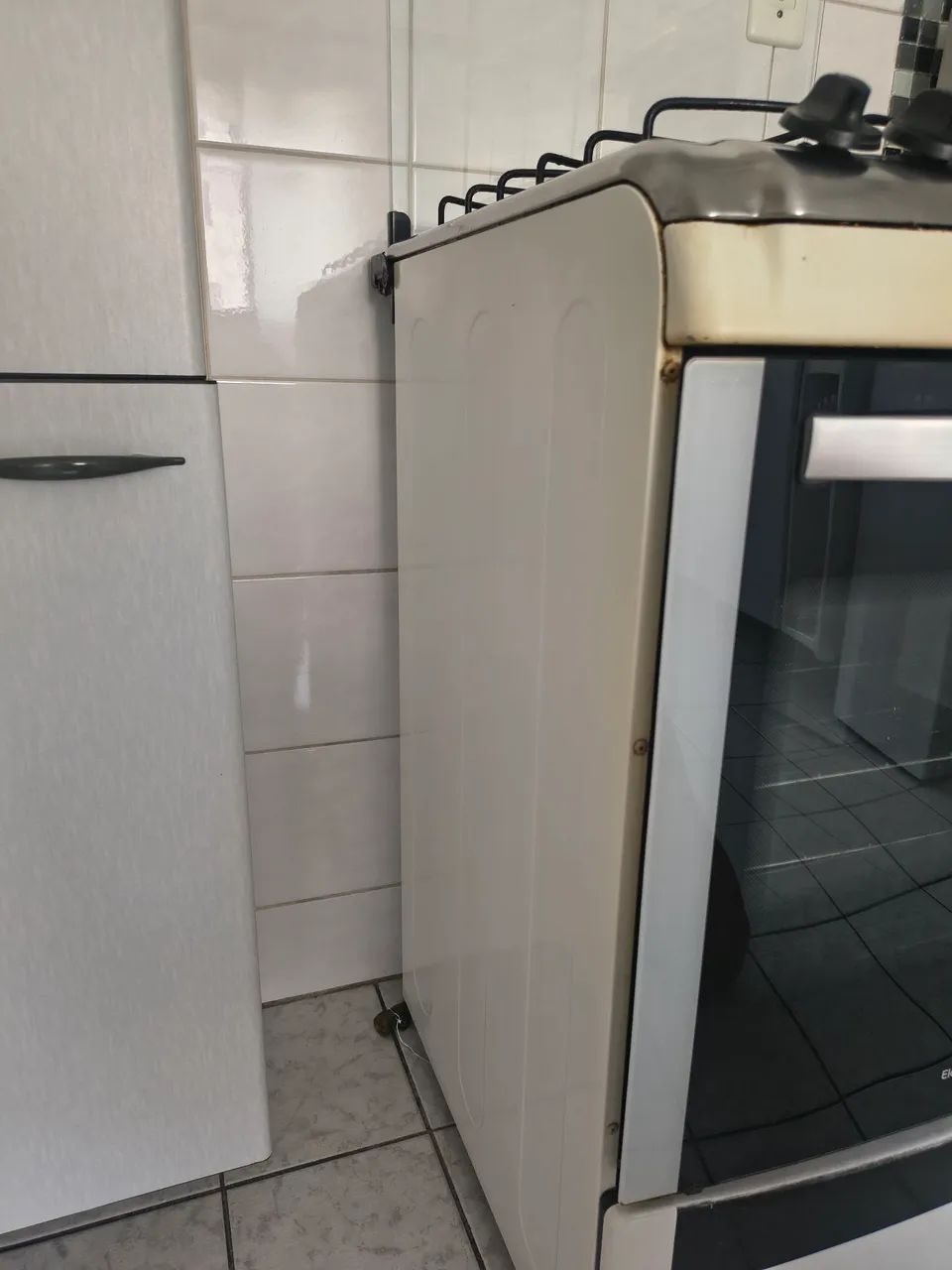 Fogão Eletrolux 4 bocas *Com Defeito* - Foto 3
