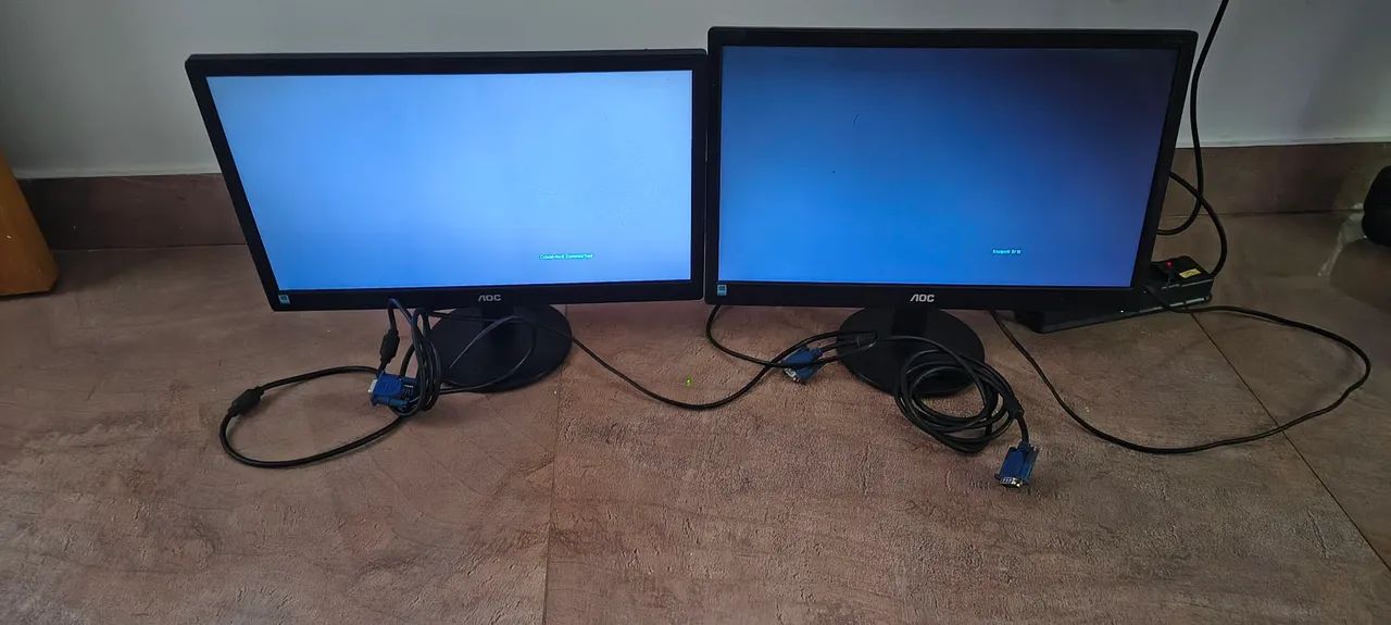 02 MONITORES AOC. 18CM.  - Foto 2