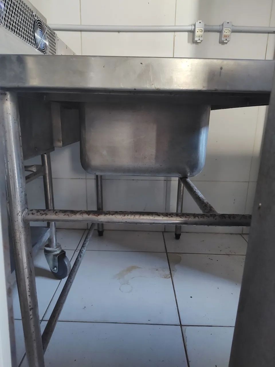 Mesa Bancada pia inox 120cm x 70cm - Foto 2