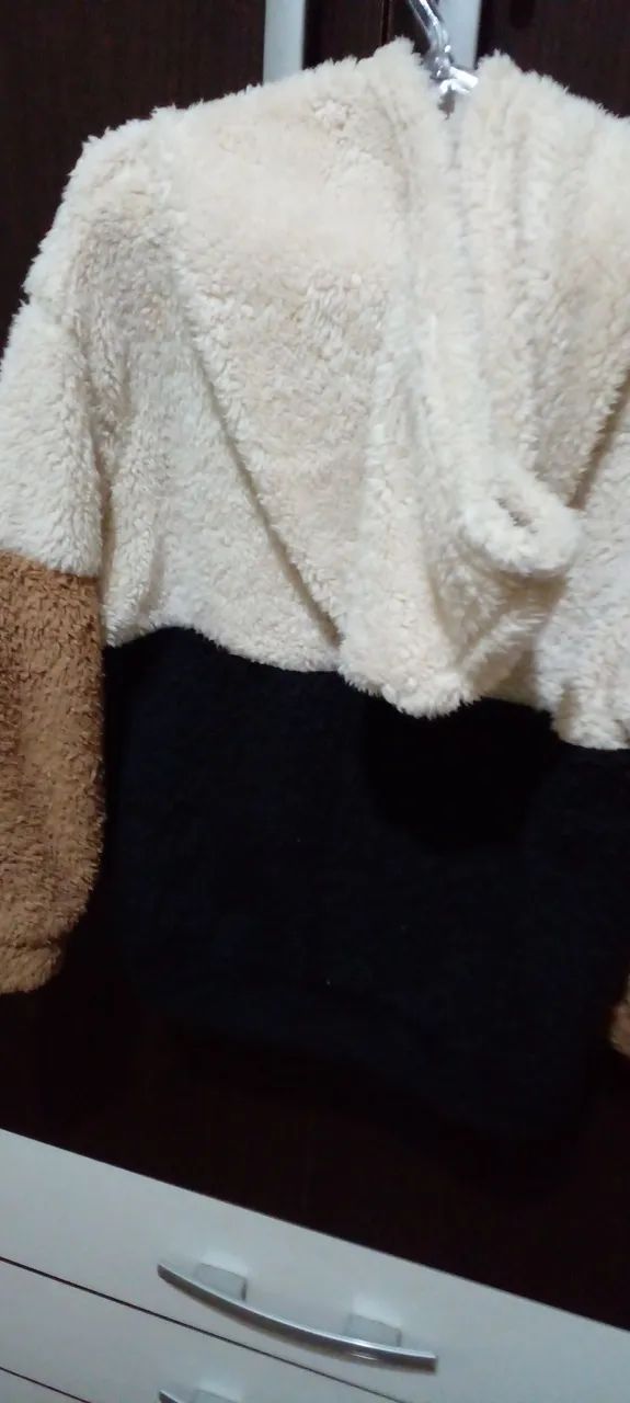 Blusa nova 6 com capuz - Foto 2