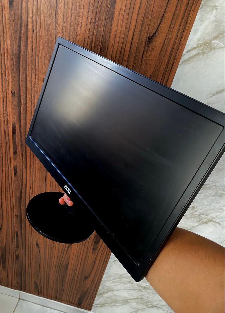 MONITOR AOC 19 POLEGADAS 