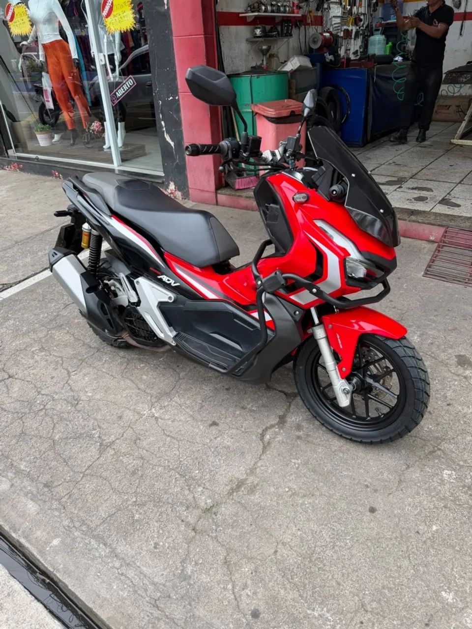 Vendo ADV 150CC 2022 - Foto 3