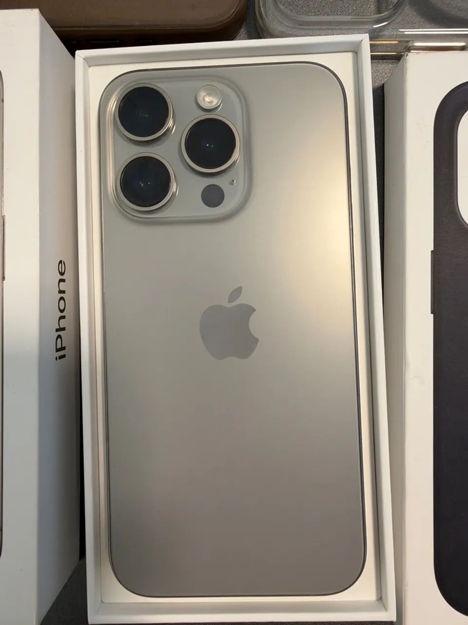 Iphone 15 Pro 256gb com caixa
