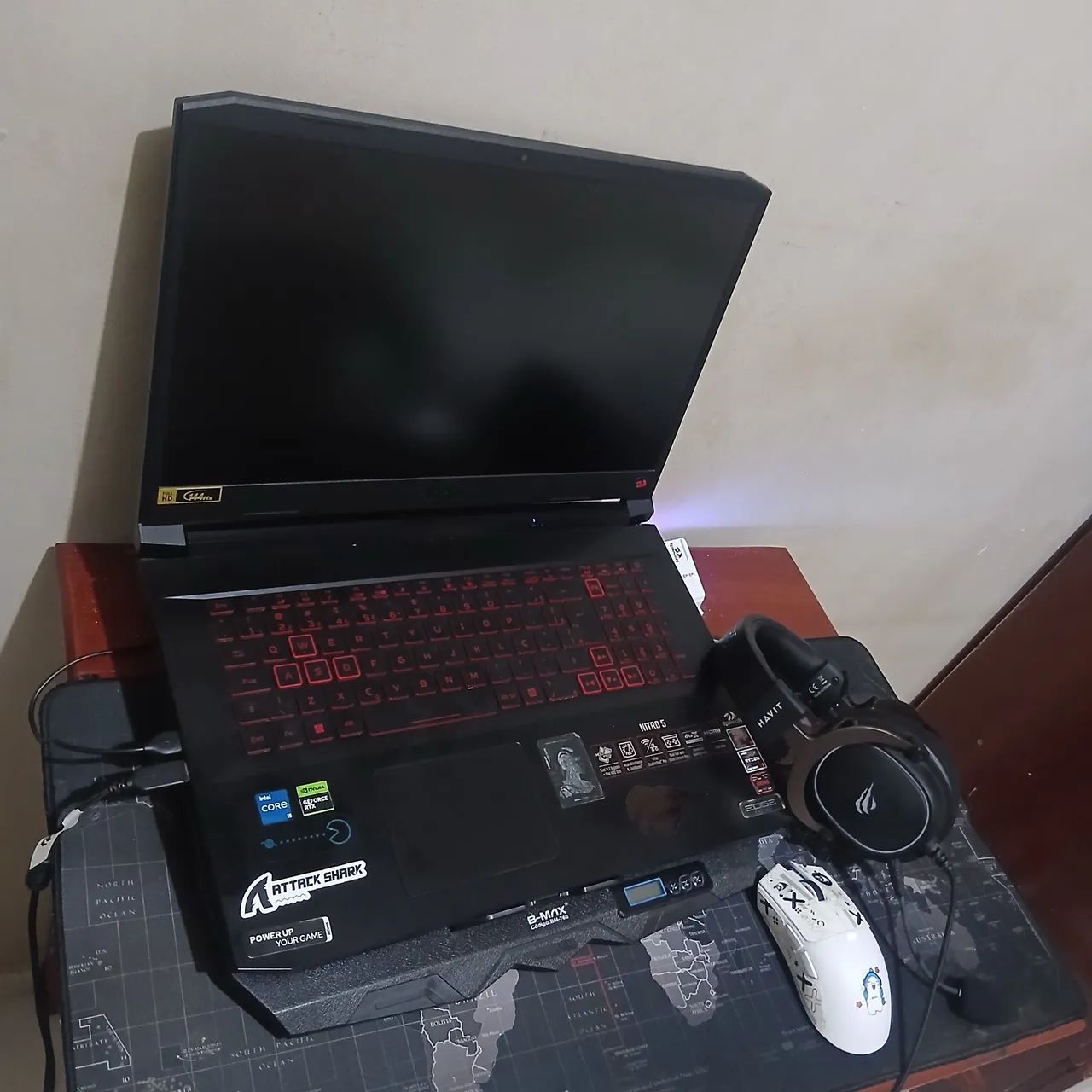 VENDO NITRO 5 - NOTEBOOK GAMER COM HEADSET, MOUSE E BASE RESFRIADORA 
