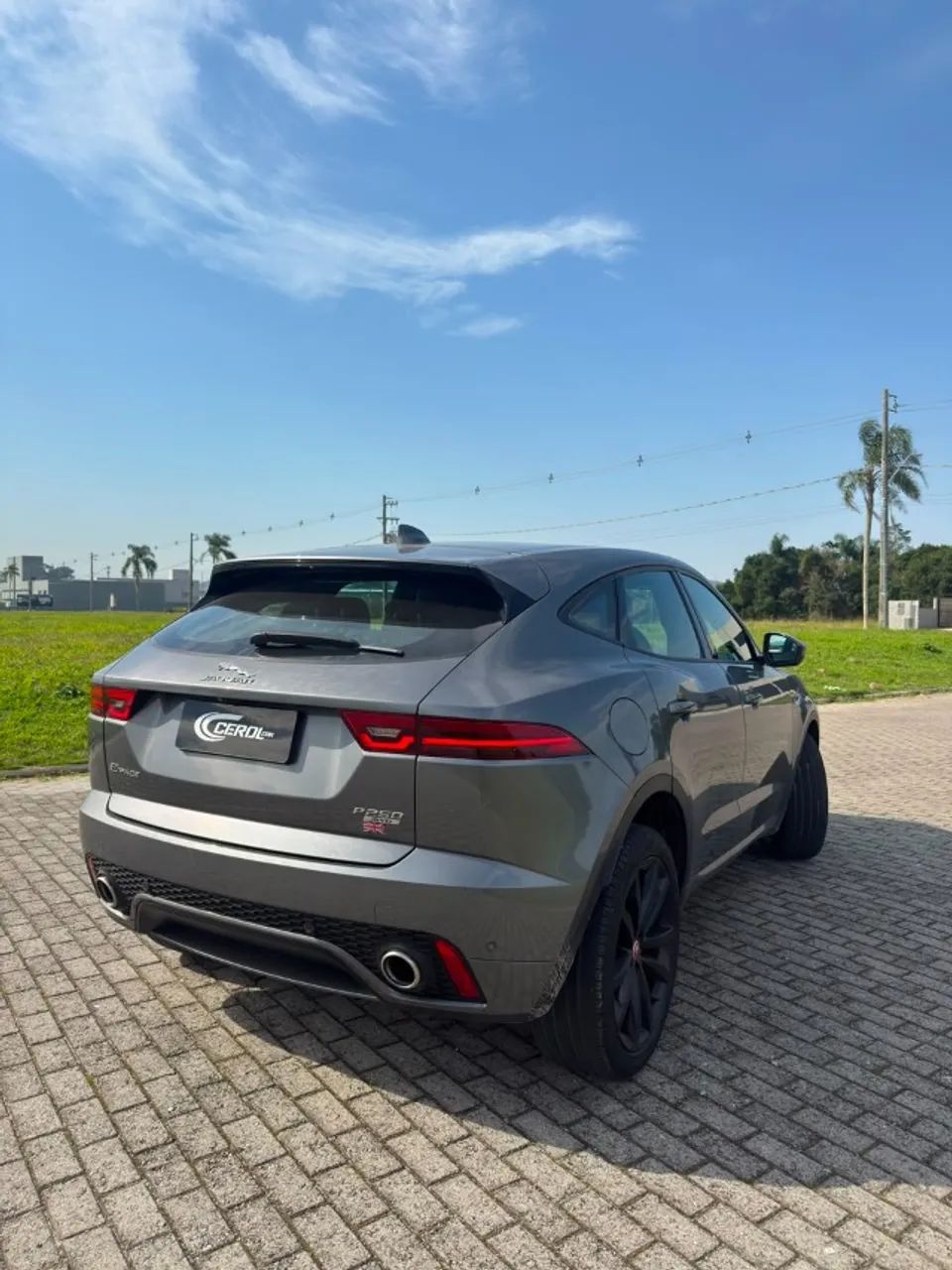 Jaguar E-Pace R-dynamic S 2.0 AWD 249cv Aut. 2019 - Foto 4