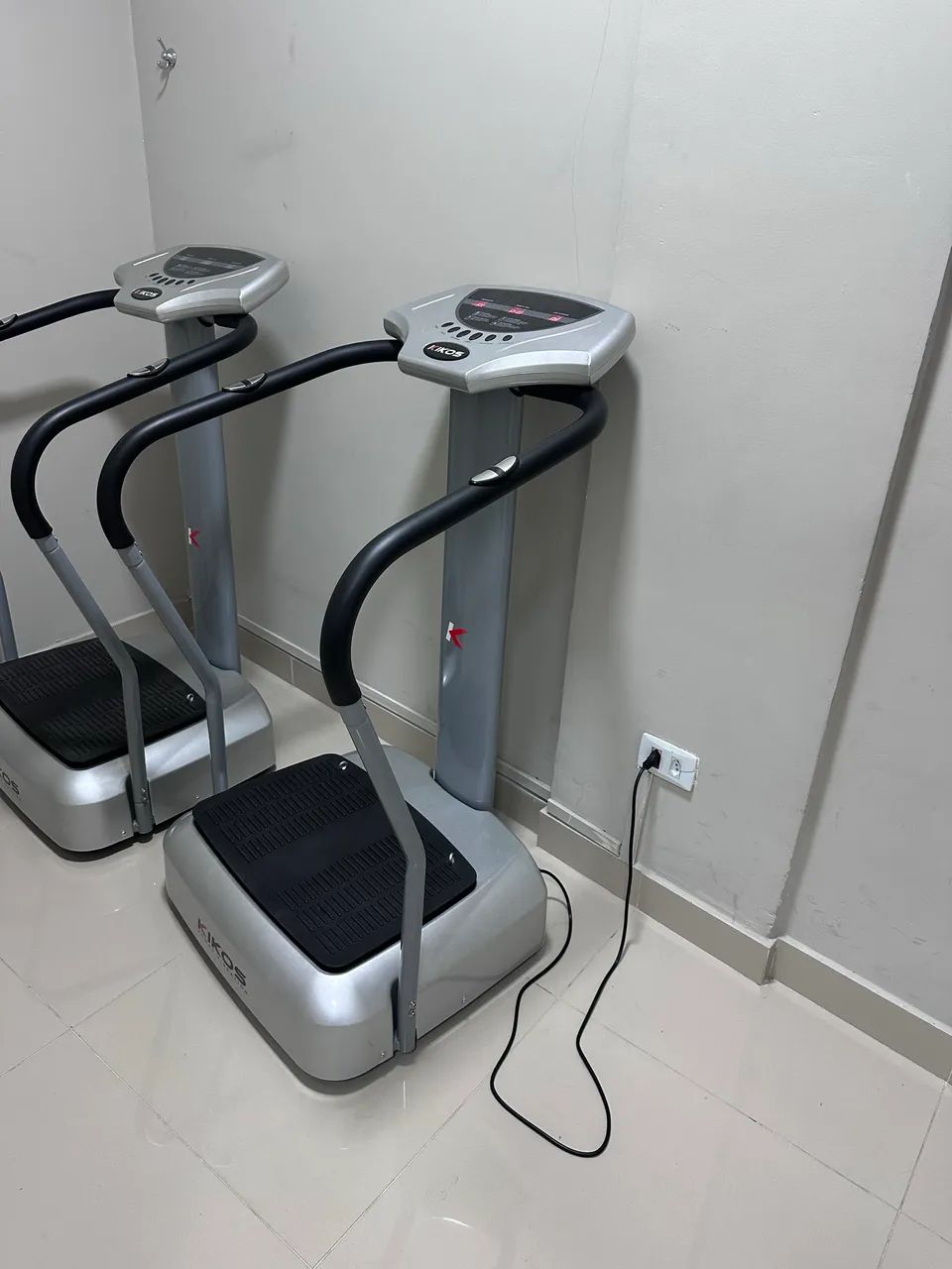 PLATAFORMA VIBRATORIA KIKOS SEMINOVA