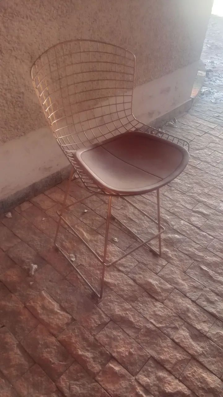 vende  se  2  banquetas de  ferro - Foto 2