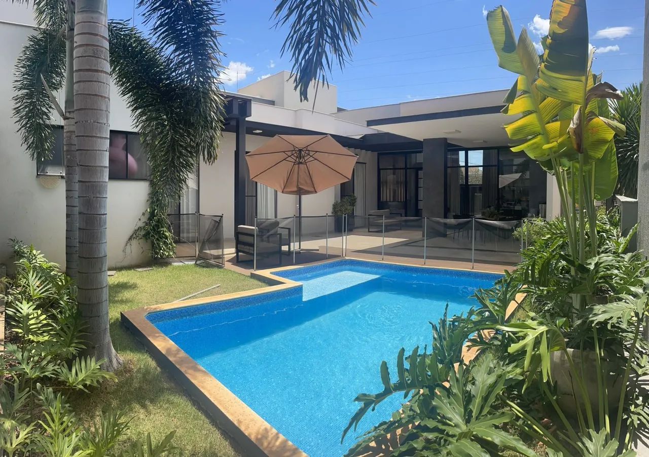 Casa condomínio Sun Lake