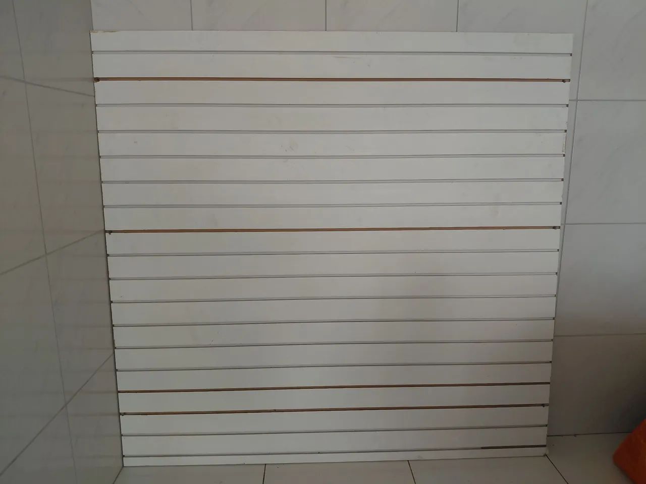Painel canaletado com ganchos  - Foto 2