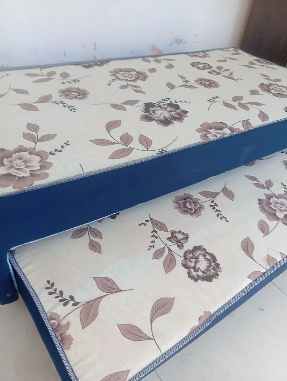 Cama solteirão com oxilia telefone *23 - Foto 2