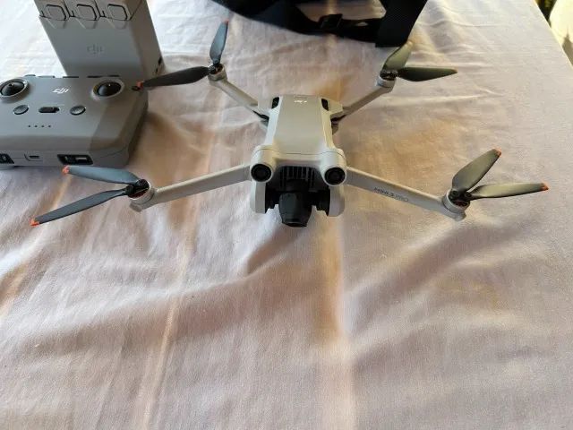 Drone DJI Mini 3 Pro + Kit Fly More Combo (3 Baterias Plus) - Impecável! - Foto 4