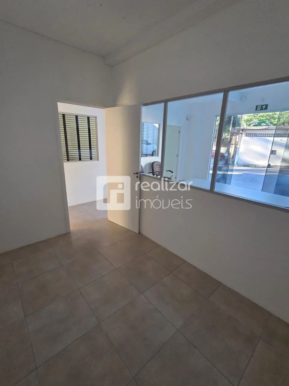 Loja comercial no bairro Ponta de Baixo, São José - Foto 3