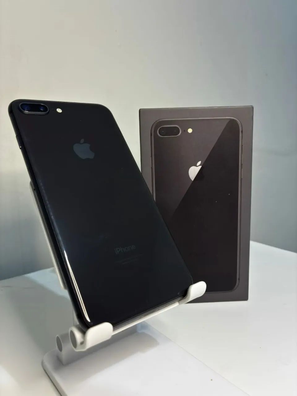 iPhone 8 Plus 64GB - Original - Conservado - Completo - Celulares
