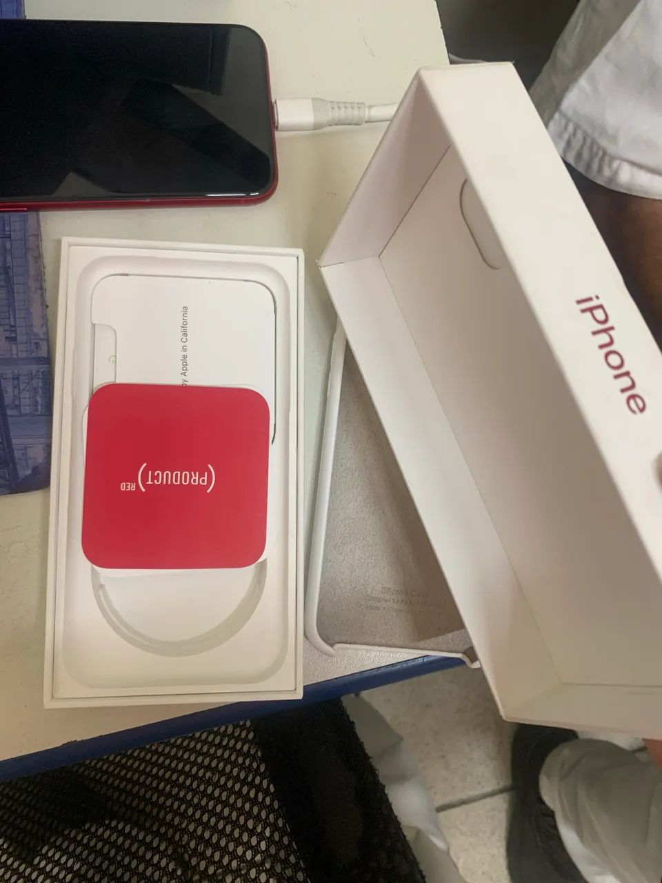 iPhone 11 - 64 GB vermelho - Foto 2