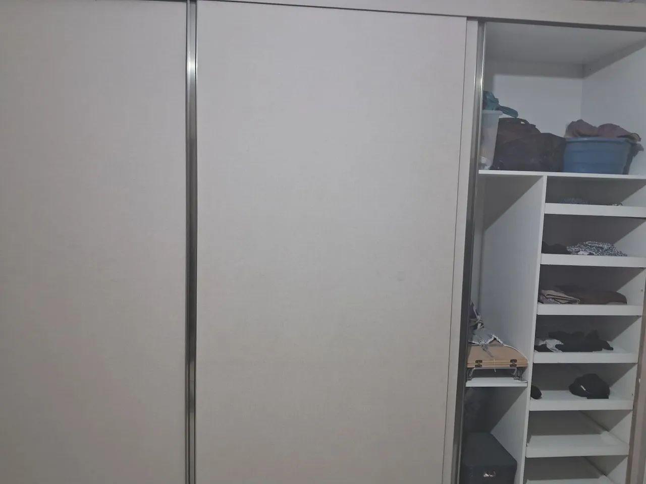 Roupeiro MDF ótimo estado  - Foto 2