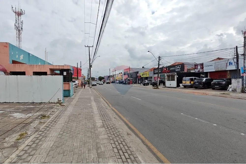 Prédio casa Comercial na Avenida Getúlio Vargas em Olinda com 30 Salas Ideal para escolas  - Foto 2