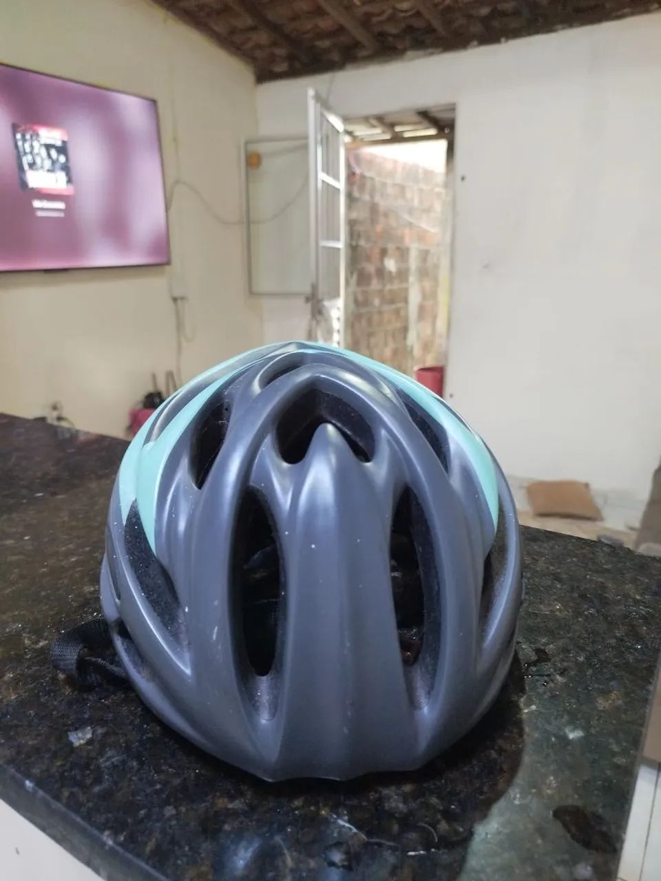 Capacete de ciclismo, material super resistente  - Foto 2