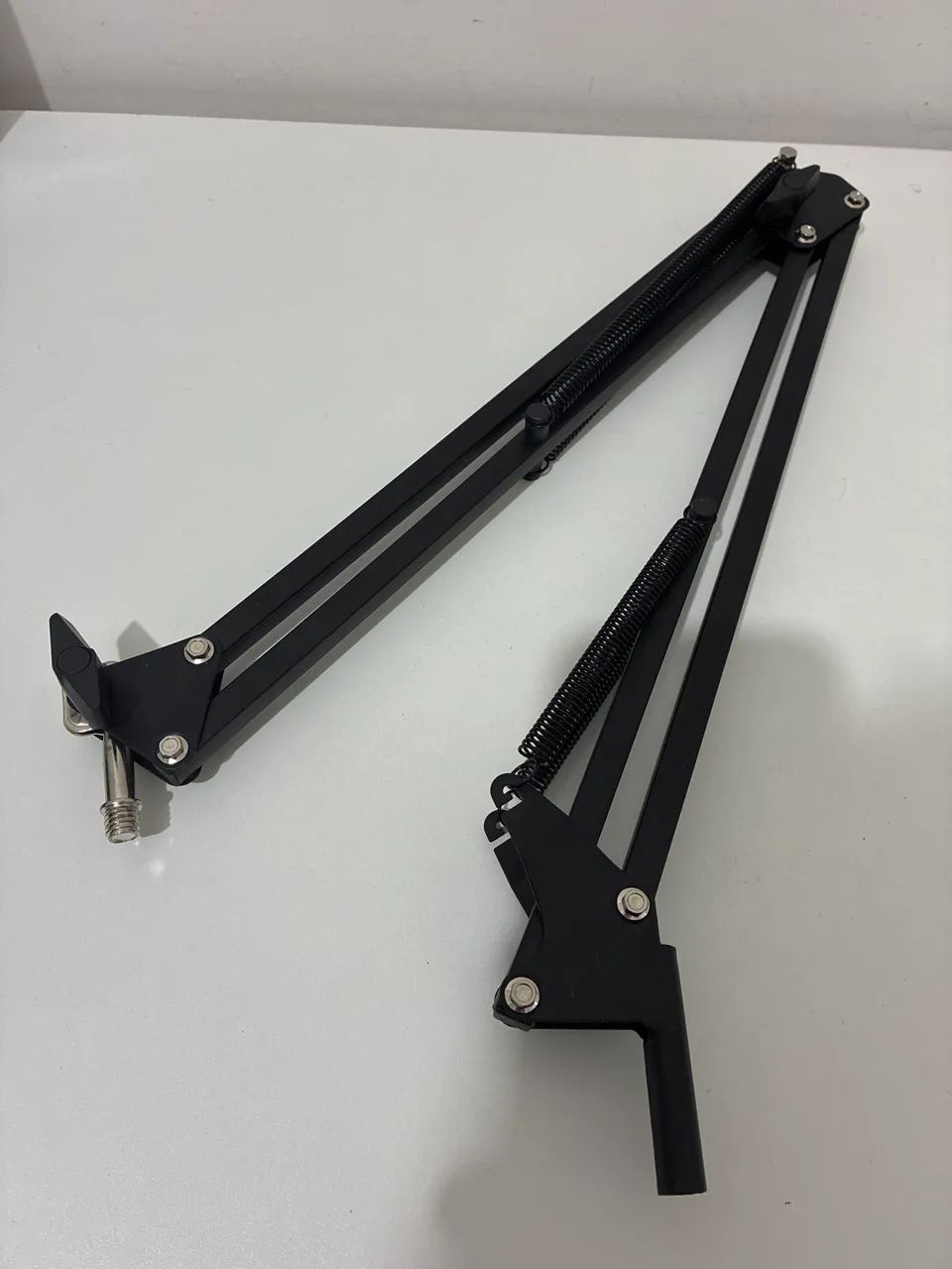Suporte Articulado para Microfone de Mesa - Foto 2
