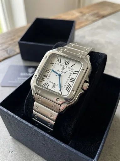 Relógio Quartz.