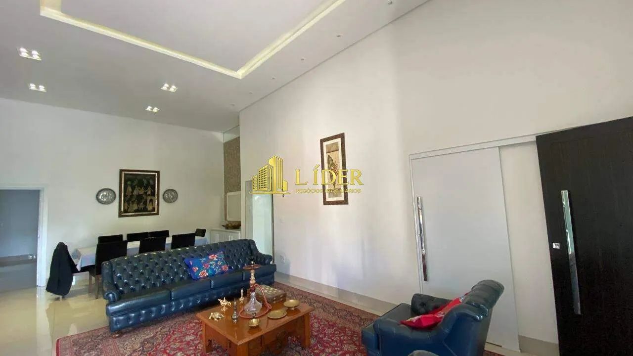 BELÍSSIMA CASA EM CONDOMÍNIO FECHADO - Foto 2