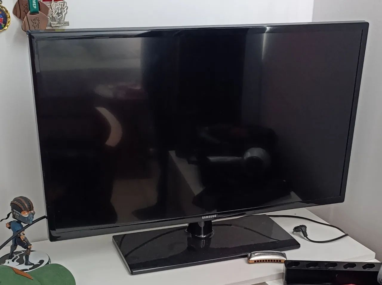 Samsung UN32F4200AG é uma TV LED de 32 polegadas com resolução HD modelo UN32F4200AG - Foto 2
