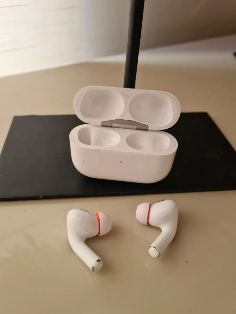 Airpods Pro 2 com acessórios  - Foto 3