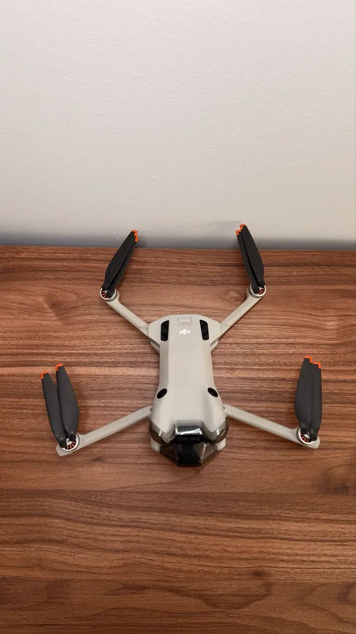 DJI Mini 4 Pro Fly More Combo + Controle com Tela (RC 2) - 3 Baterias - Foto 5