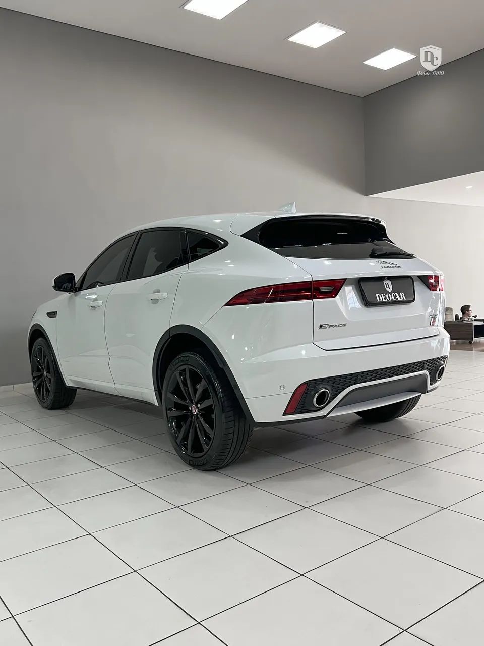 Jaguar E-Pace R-dynamic S 2.0 AWD 249cv Aut. 2018 - Foto 3