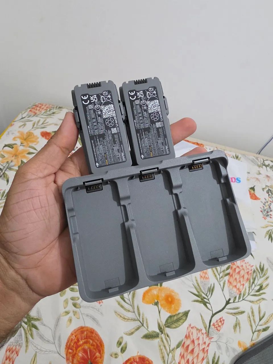 Kit 2 baterias e Hub de carregamento para DJI Neo 2 - Foto 2