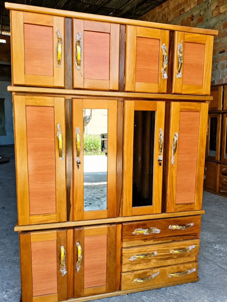 Guarda roupa de casal 4 portas novo espelhado entrega grátis. - Foto 2