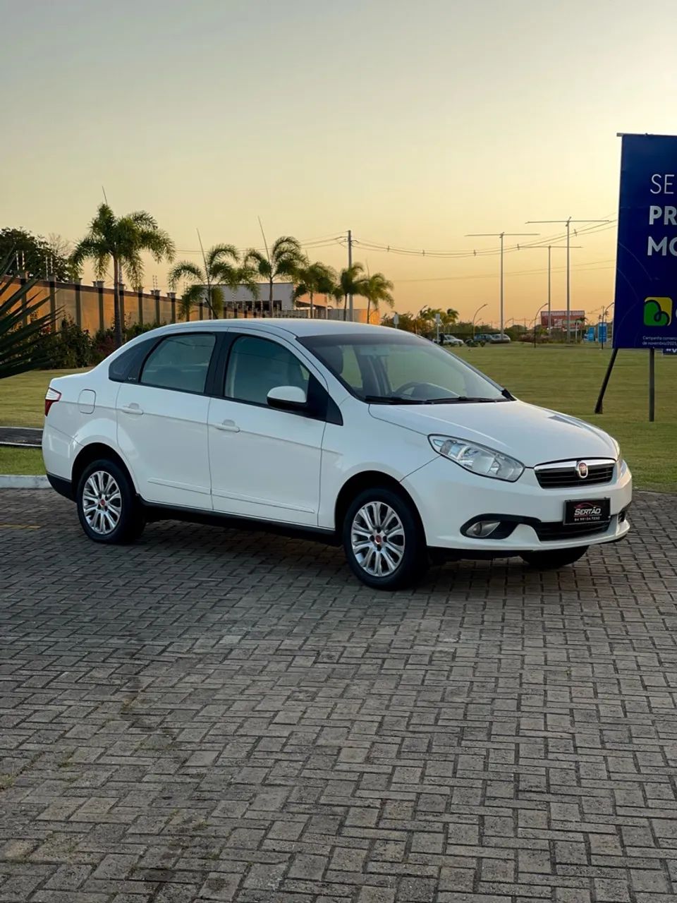 Fiat Grand Siena Grand Siena ATTRAC. 1.4 EVO F.Flex 8V 2015
