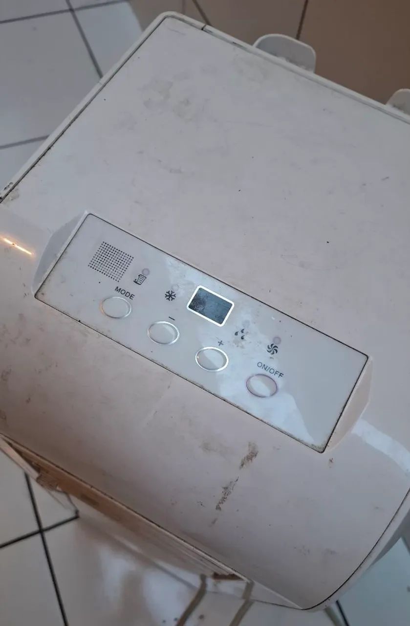 VENDO AR CONDICIONADO PORTÁTIL GREE COMPLETO TUDO FUNCIONANDO  - Foto 2