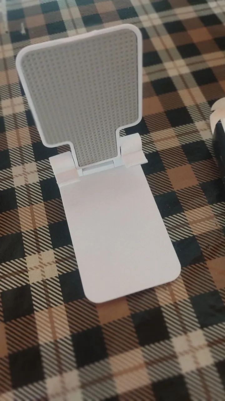Suporte De Mesa Ajustável Para Celulares E Tablets - Foto 4