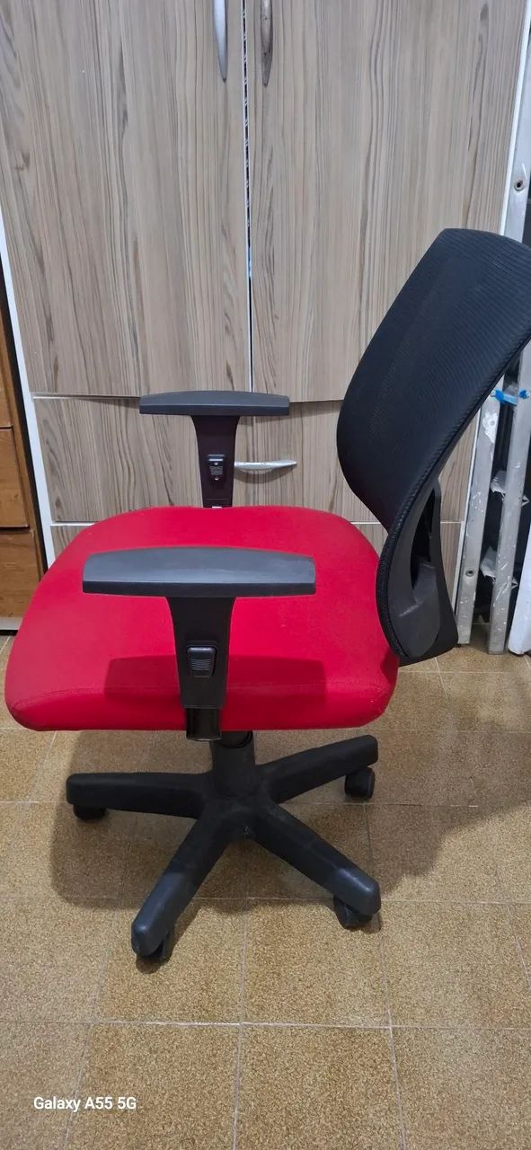 Cadeira de escritório - Foto 2