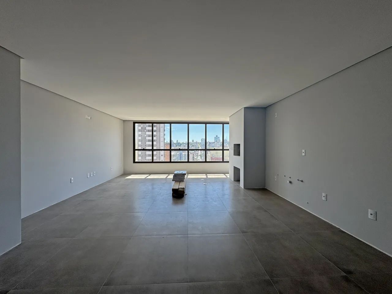 Apto com 03 suítes e mais de 150m² privativos! - Foto 2