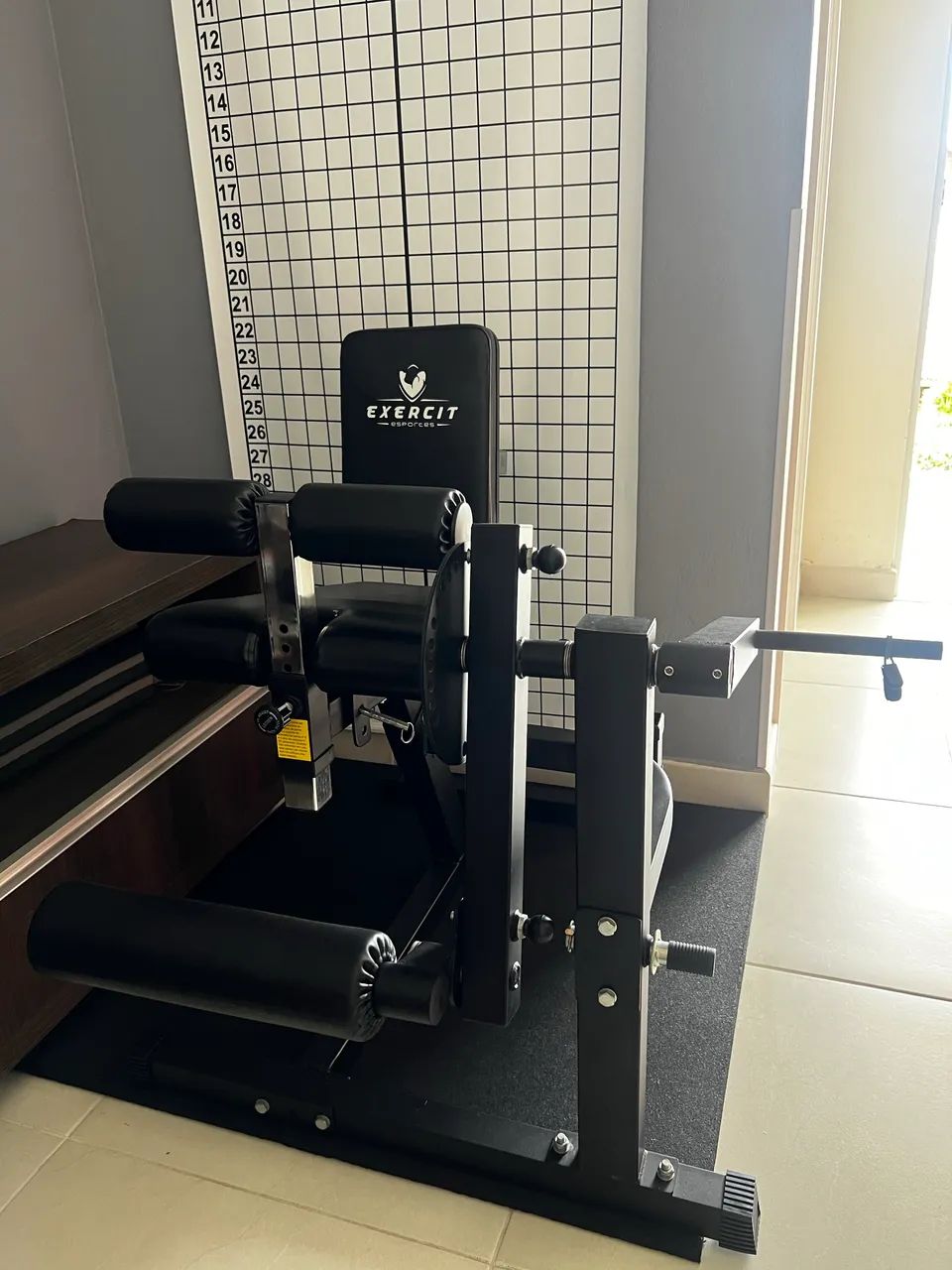 Cadeira extensora / flexora exercit - Foto 2