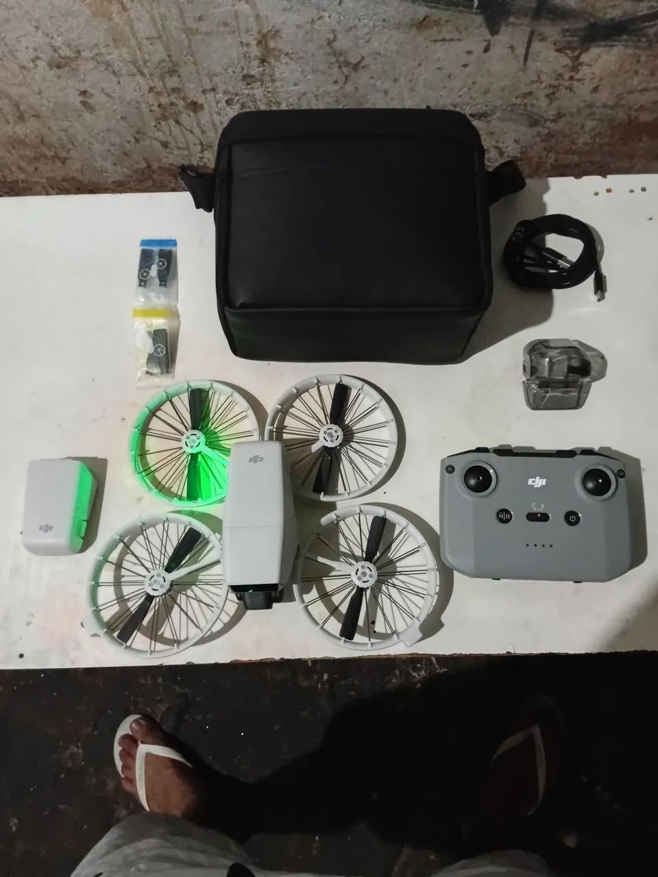 Drone dji flip com 2 baterias e beg de transporte novinho - Foto 3