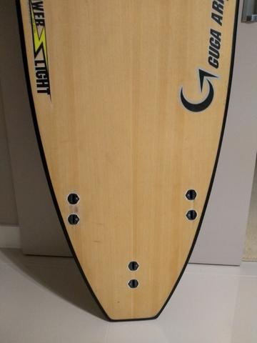 Prancha de Surf PowerLight Guga Arruda Faca 5'11" semi nova - Foto 6