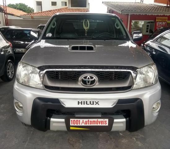 Toyota hilux cd srv 3.0 4x4 automática 2010 prata - Foto 2