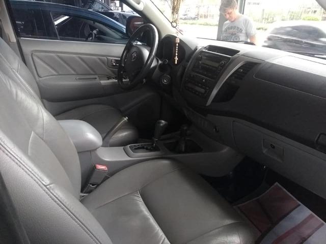 Toyota hilux cd srv 3.0 4x4 automática 2010 prata - Foto 13
